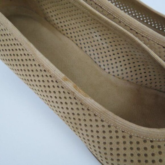 STUART WEITZMAN Women's Tan Perforated Round Toe Low Heels Size 10 - Picture 10 of 10